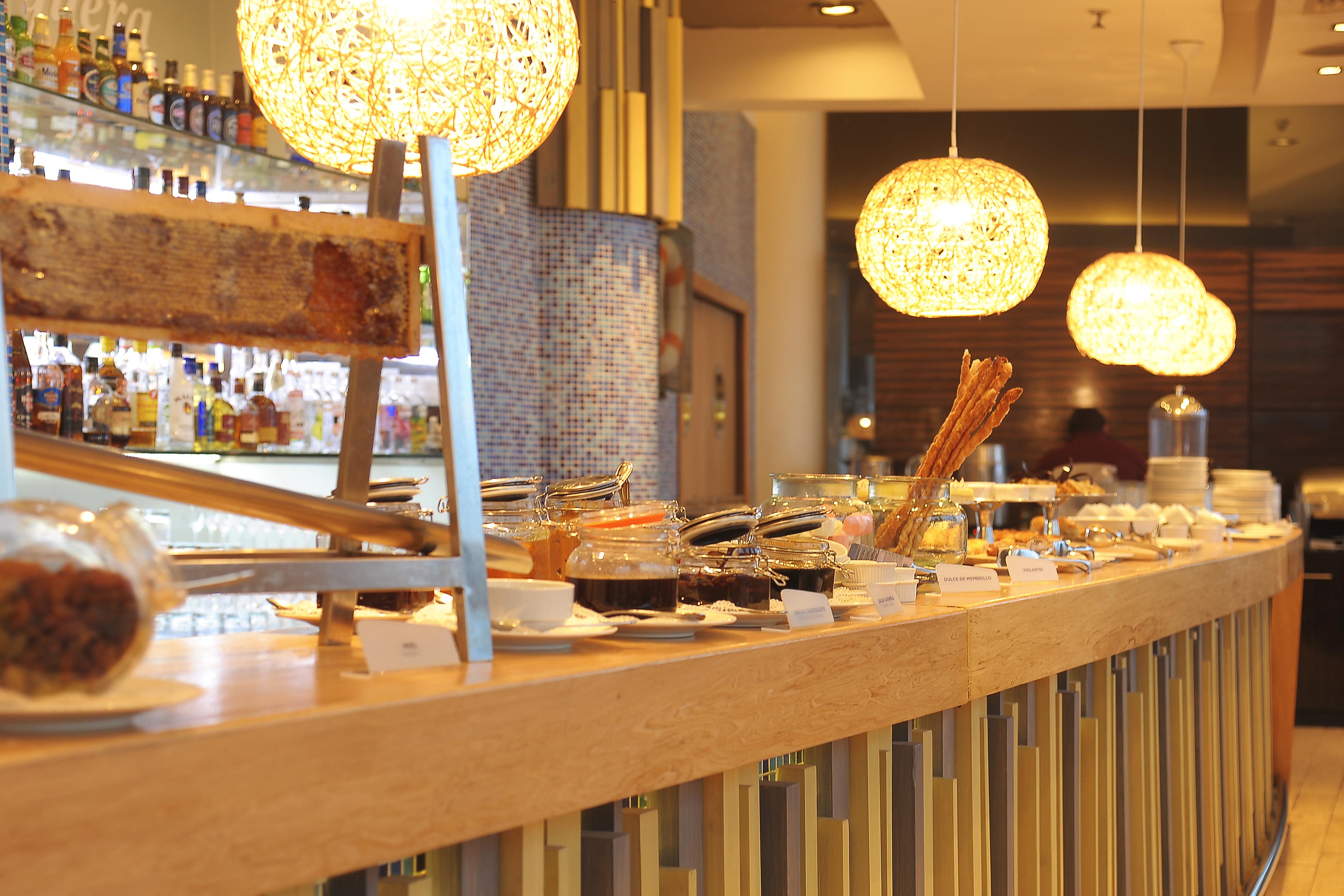 Enjoy Coquimbo Hotel ภายนอก รูปภาพ The bar at the restaurant