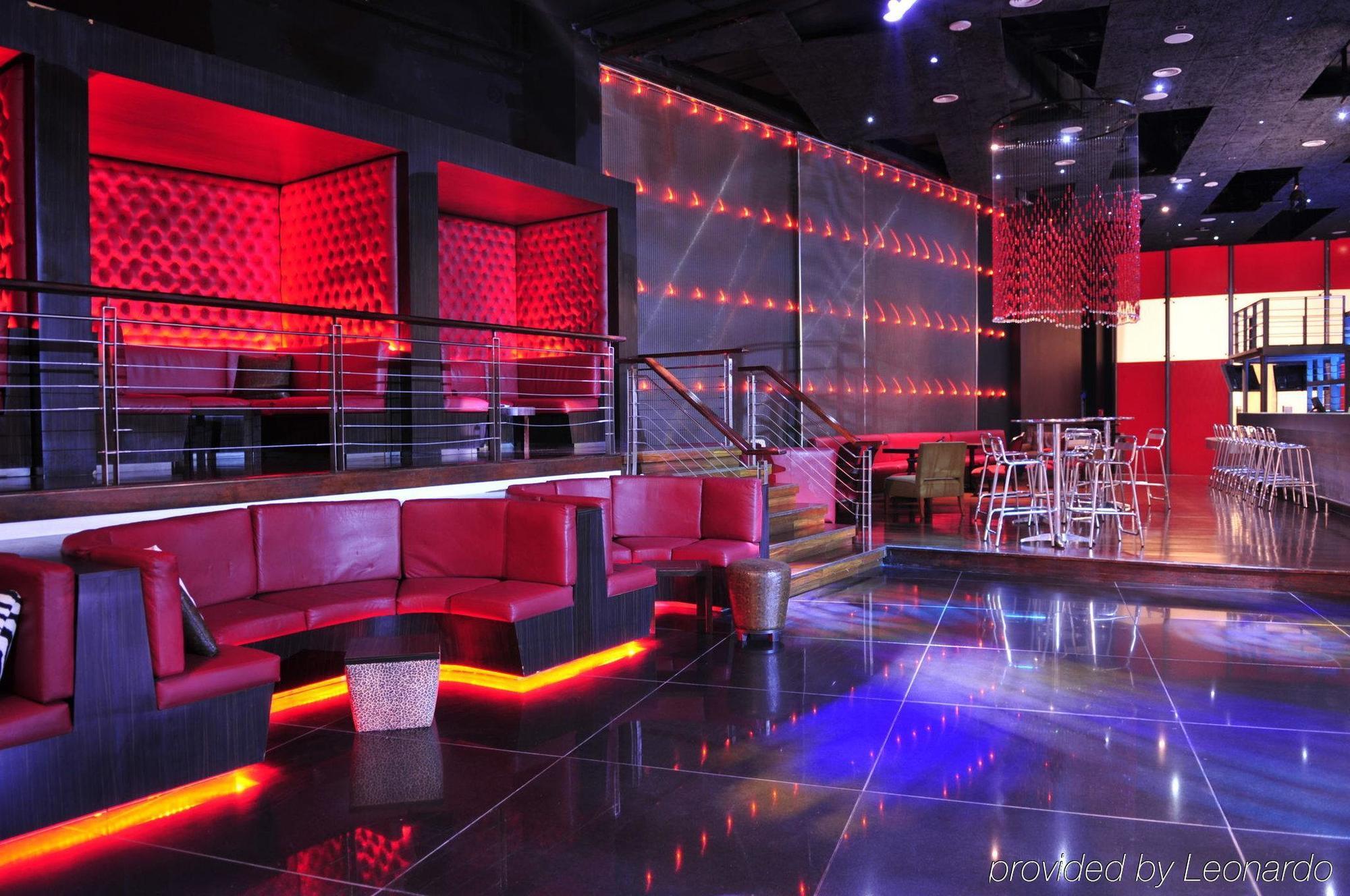 Enjoy Coquimbo Hotel ภายใน รูปภาพ Interior of the nightclub