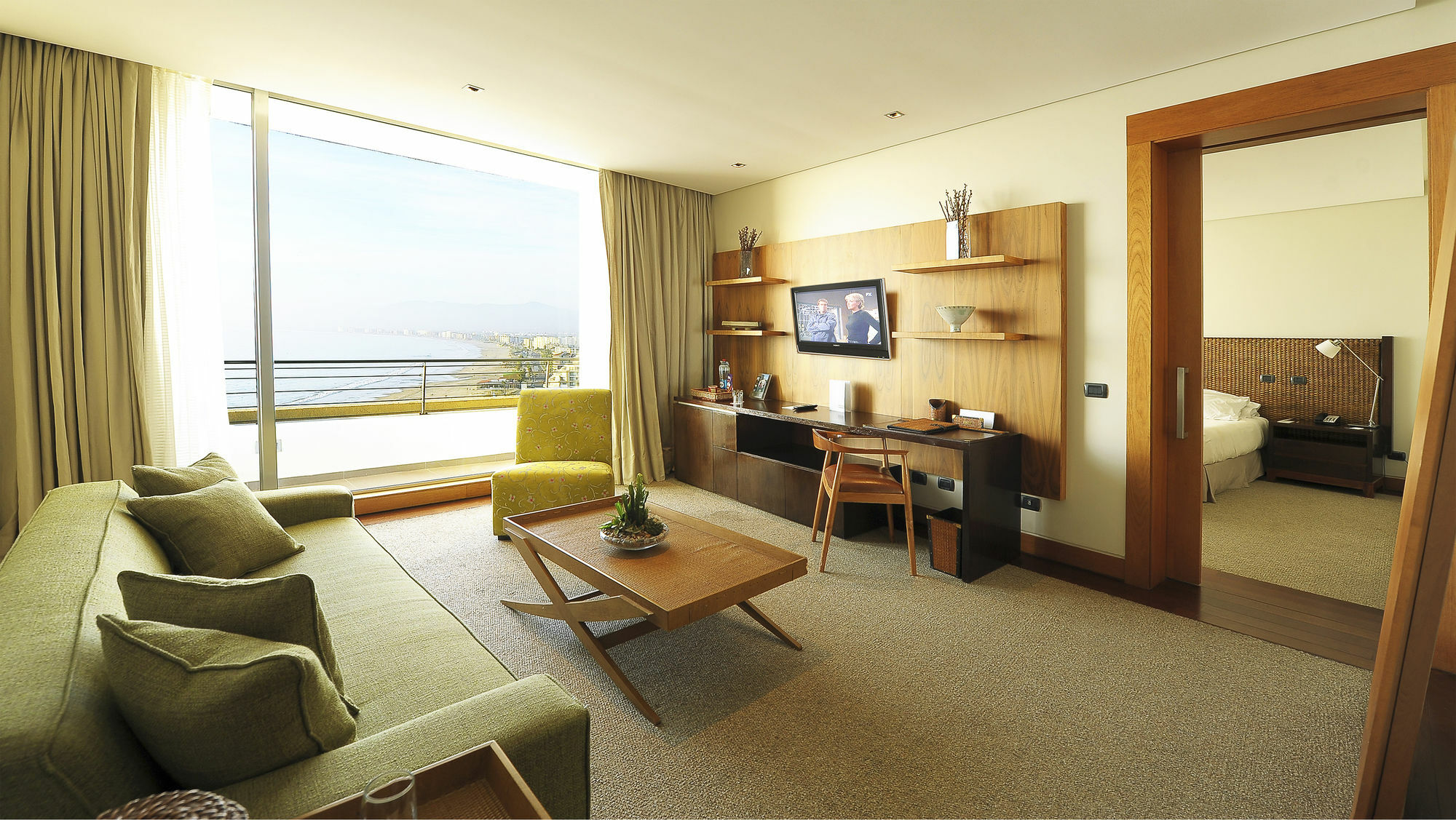 Enjoy Coquimbo Hotel ภายนอก รูปภาพ A suite at the InterContinental
