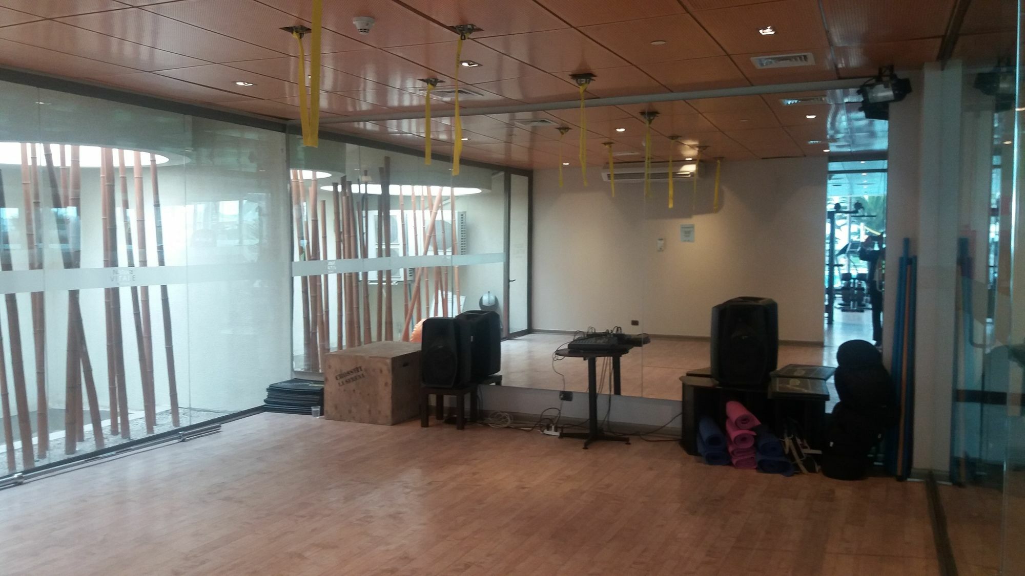 Enjoy Coquimbo Hotel ภายนอก รูปภาพ The interior of the station