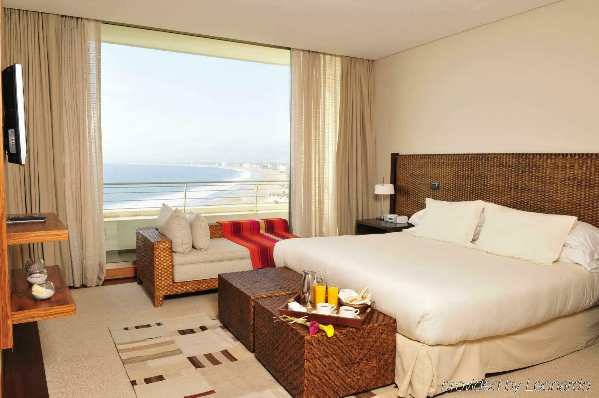 Enjoy Coquimbo Hotel ภายนอก รูปภาพ A room at the Sheraton Lima Hotel